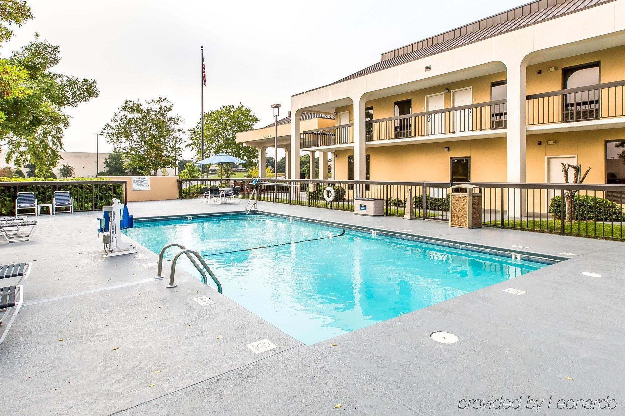 Quality Inn At The Mall - Valdosta Bagian luar foto