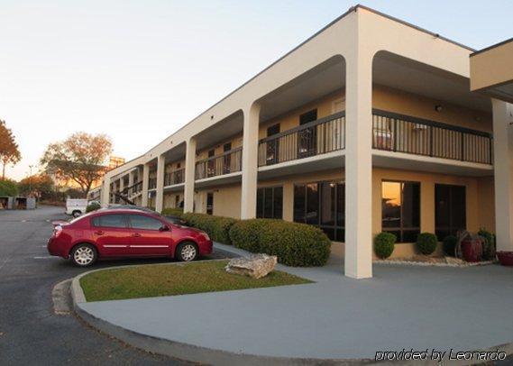 Quality Inn At The Mall - Valdosta Bagian luar foto